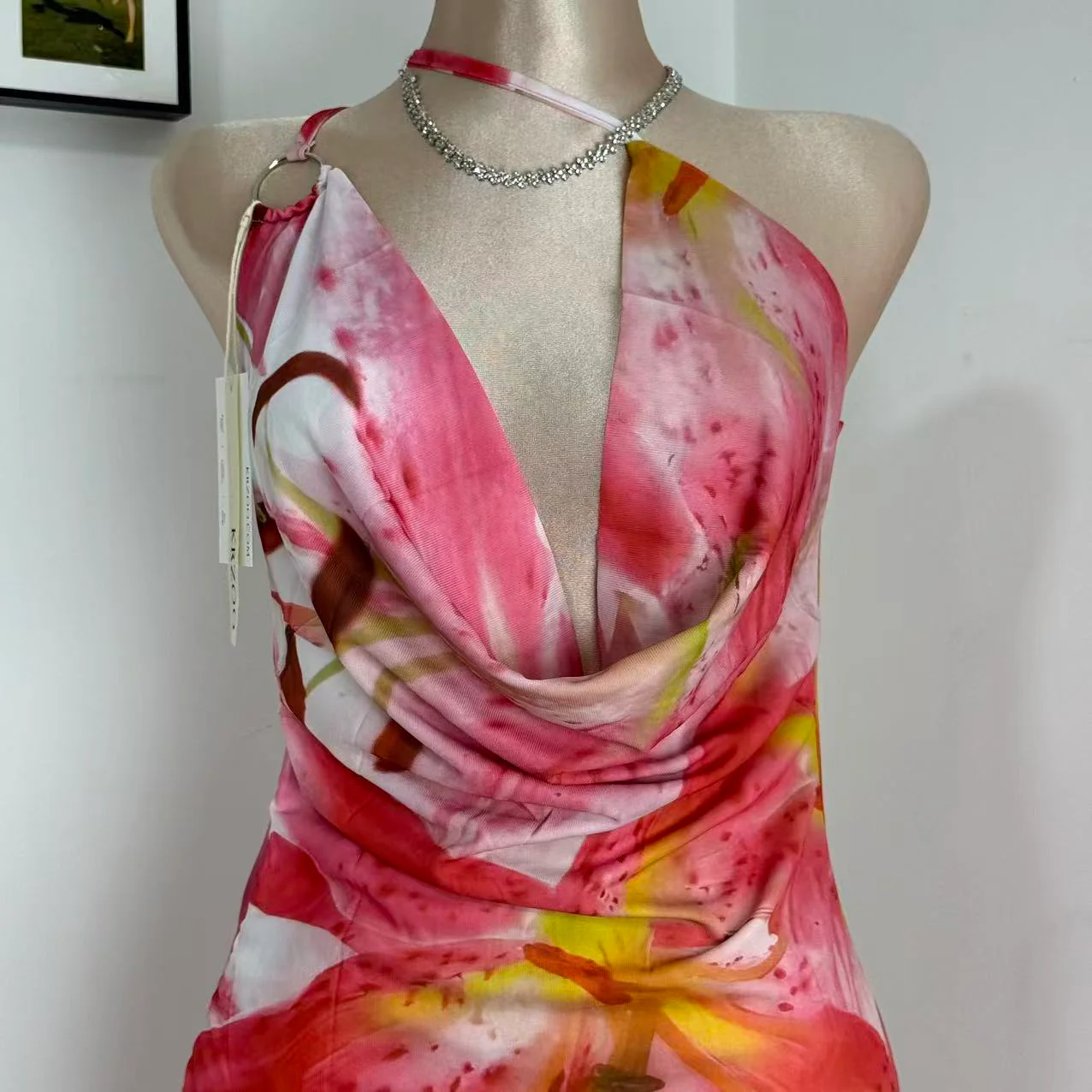 Backless Spaghetti-Strap Dress - Image 5