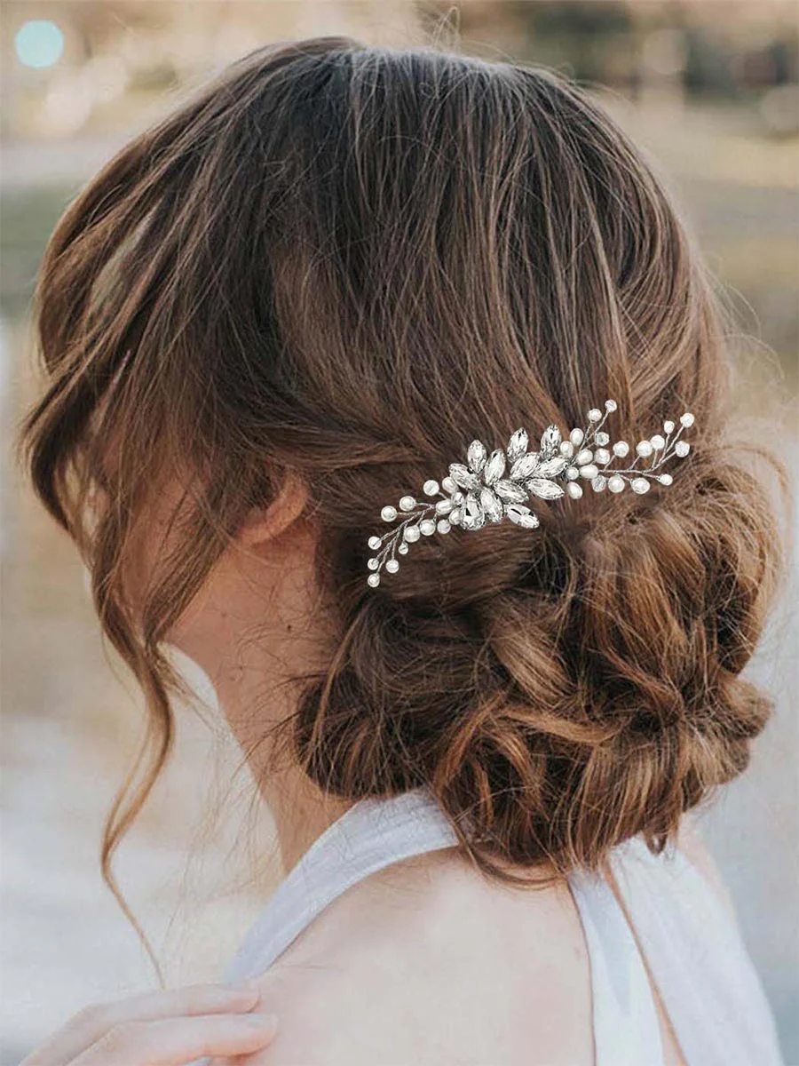 Vintage Pearl and Crystal Hair Comb �Formal Hairpiece