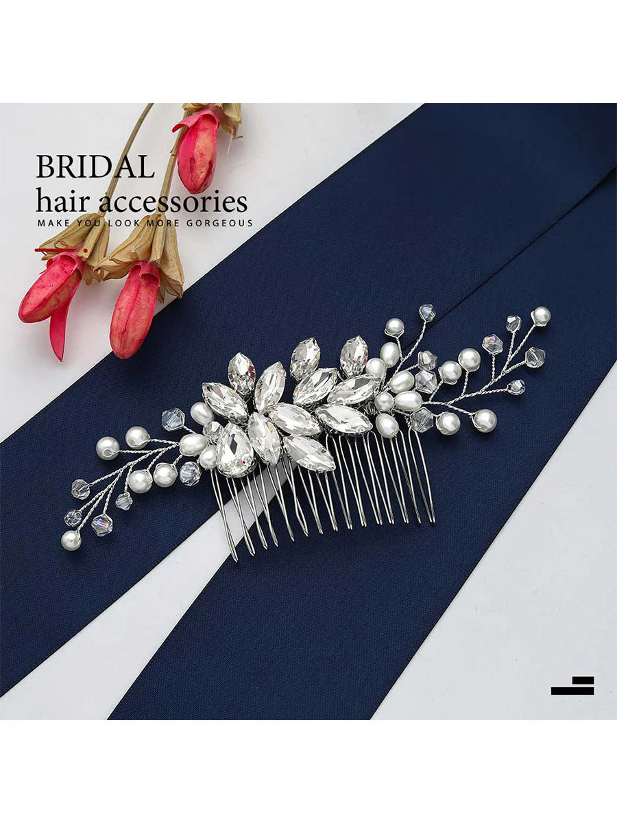Vintage Pearl and Crystal Hair Comb �Formal Hairpiece - Image 2