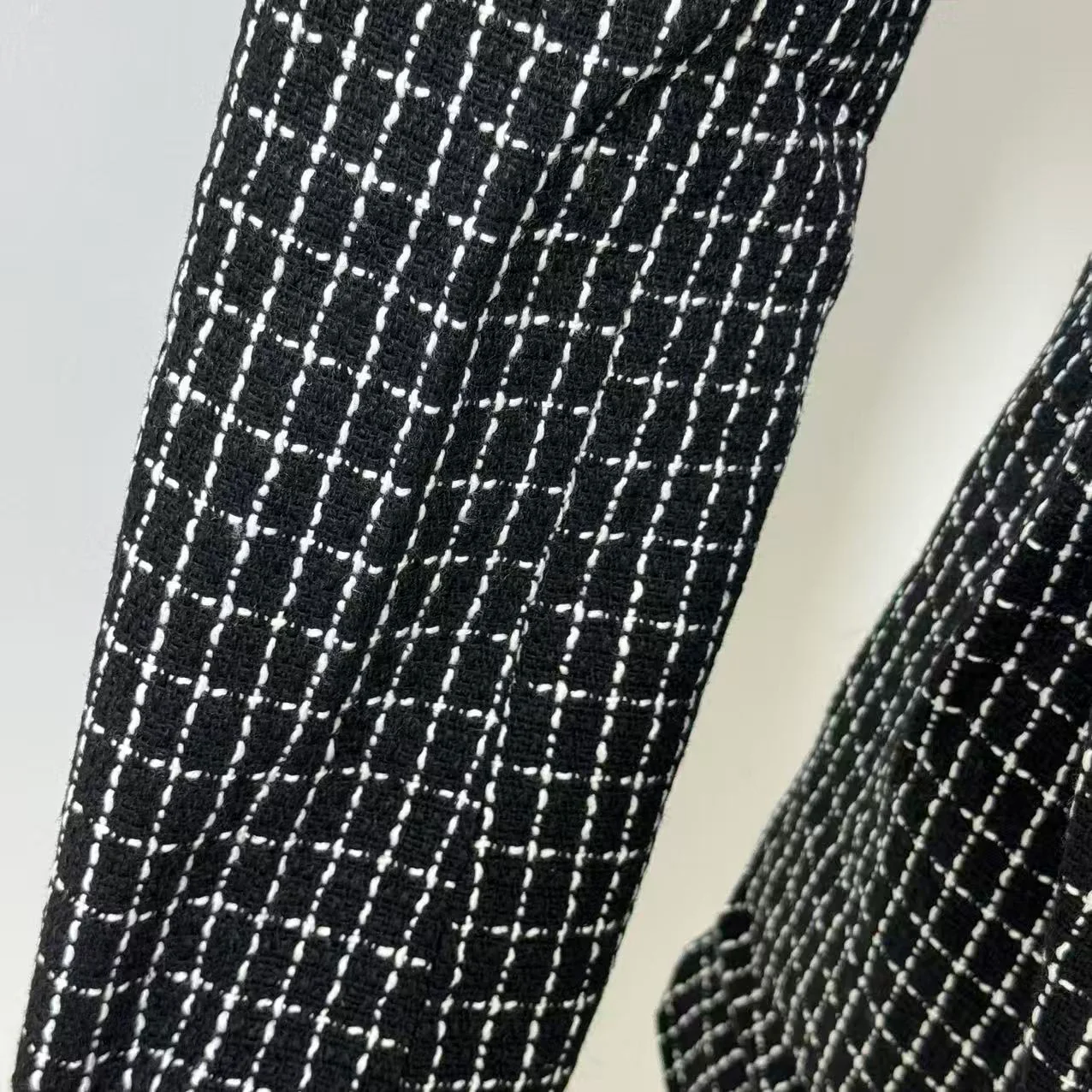 Chanel-Style Double-Breasted Wool Coat - Image 3