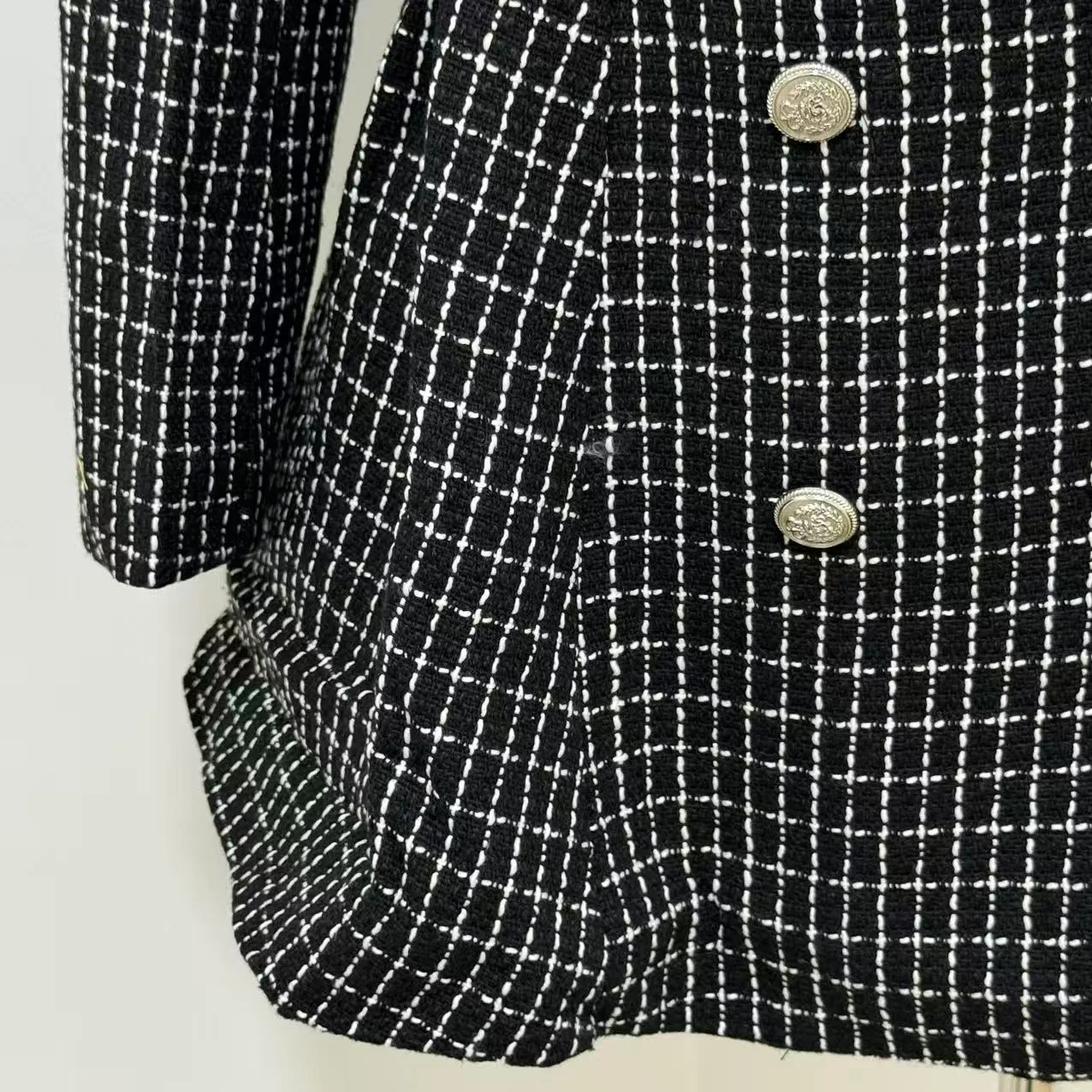 Chanel-Style Double-Breasted Wool Coat - Image 4