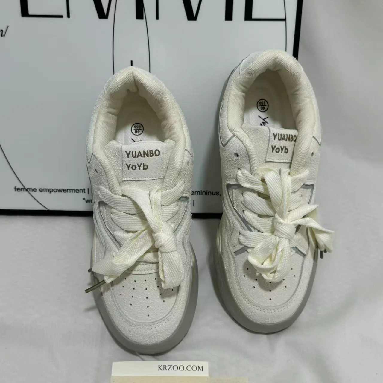 Chunky-Sole White Casual Sneakers - Image 3