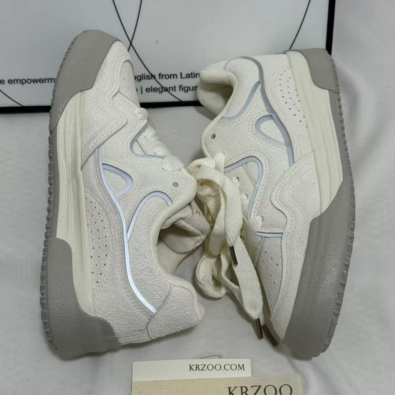 Chunky-Sole White Casual Sneakers - Image 4