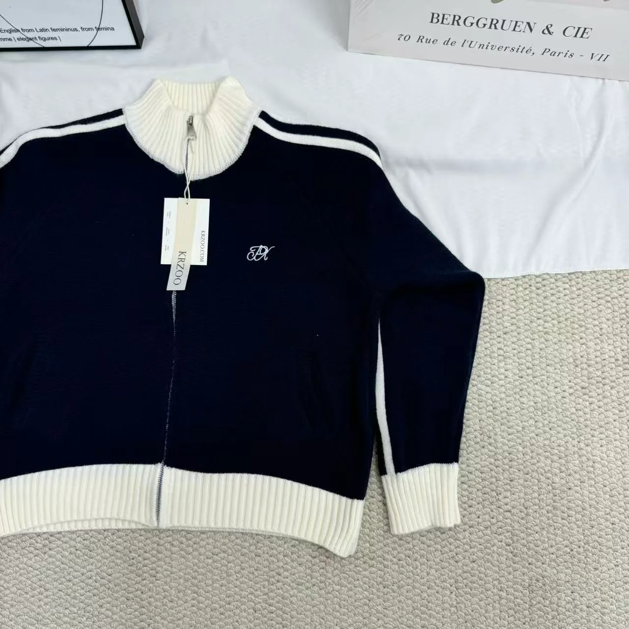Color-block Long-sleeve Stand-collar Sweater - Image 4