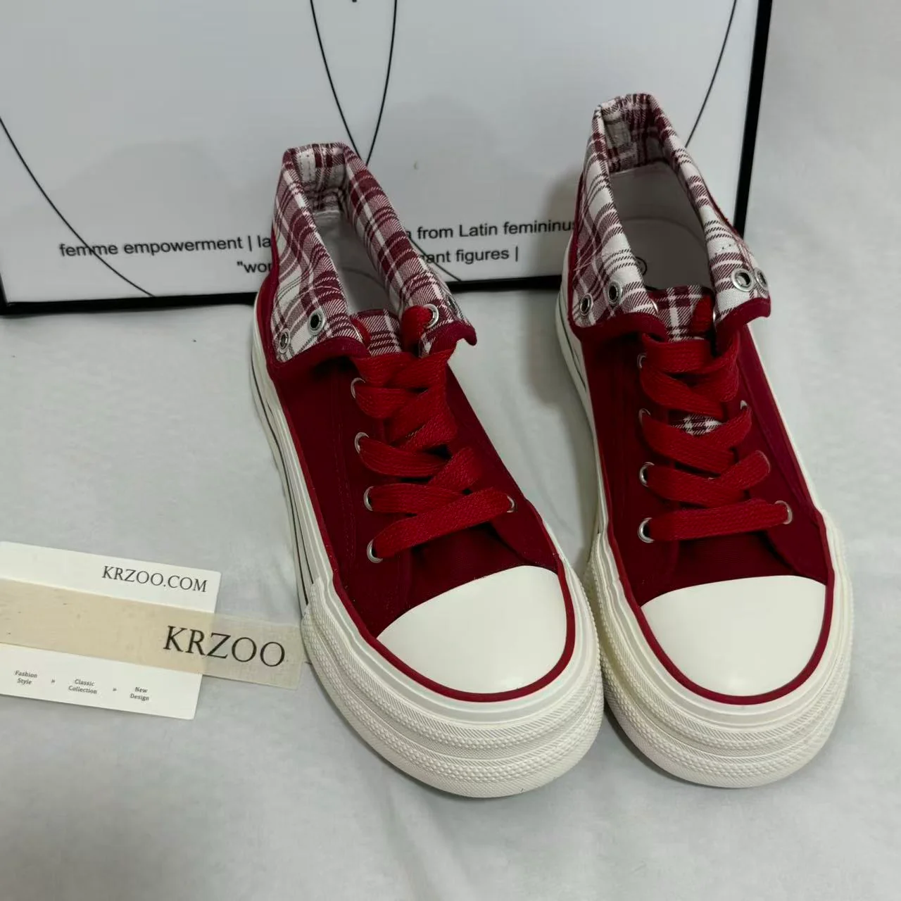 Convertible High-Top Skate Shoes - Image 3