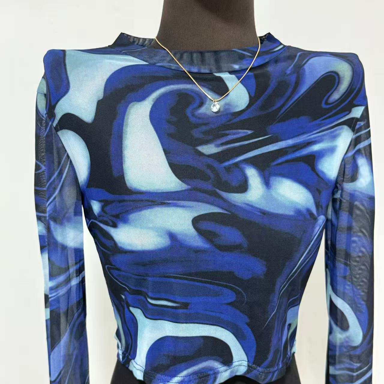 Crew Neck Pullover Printed Crop Top - Image 4