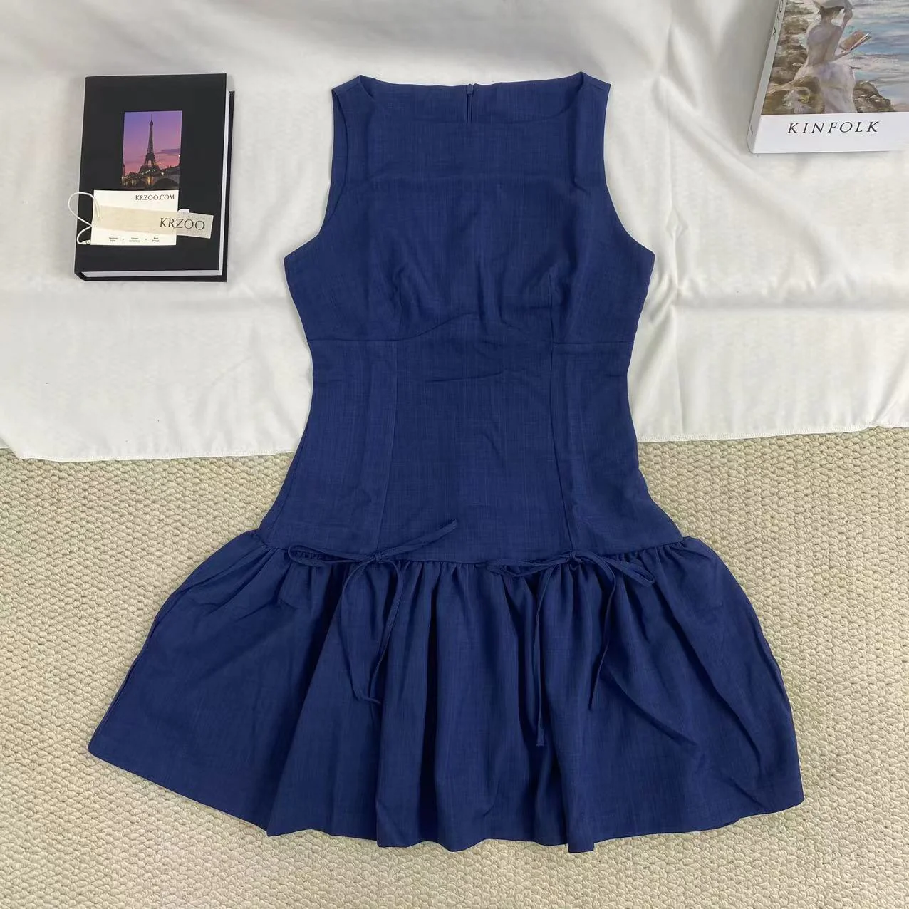 Dress With Tie-Knot Detail