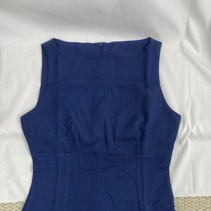 Dress With Tie-Knot Detail - Image 3