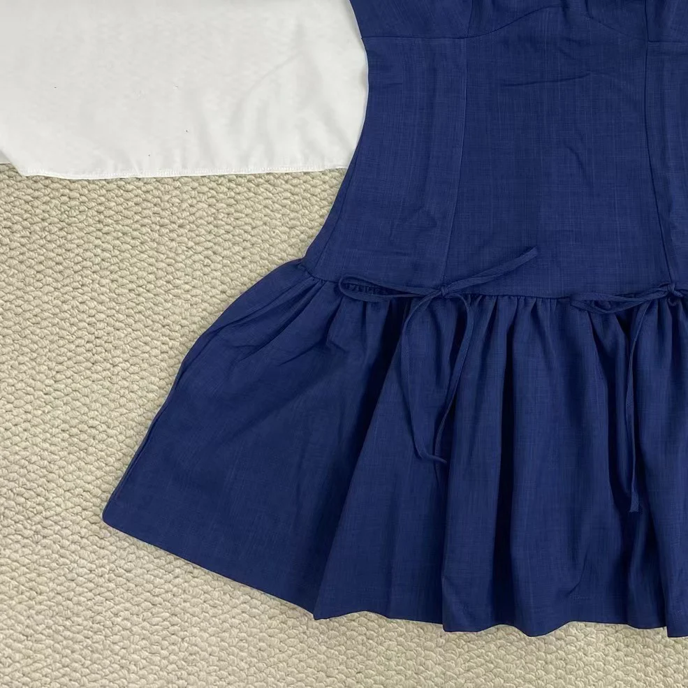 Dress With Tie-Knot Detail - Image 4