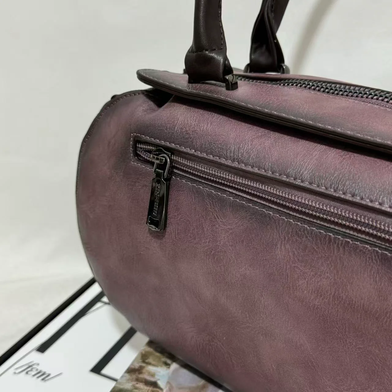 Elegant Retro Cylindrical Bag - Image 6