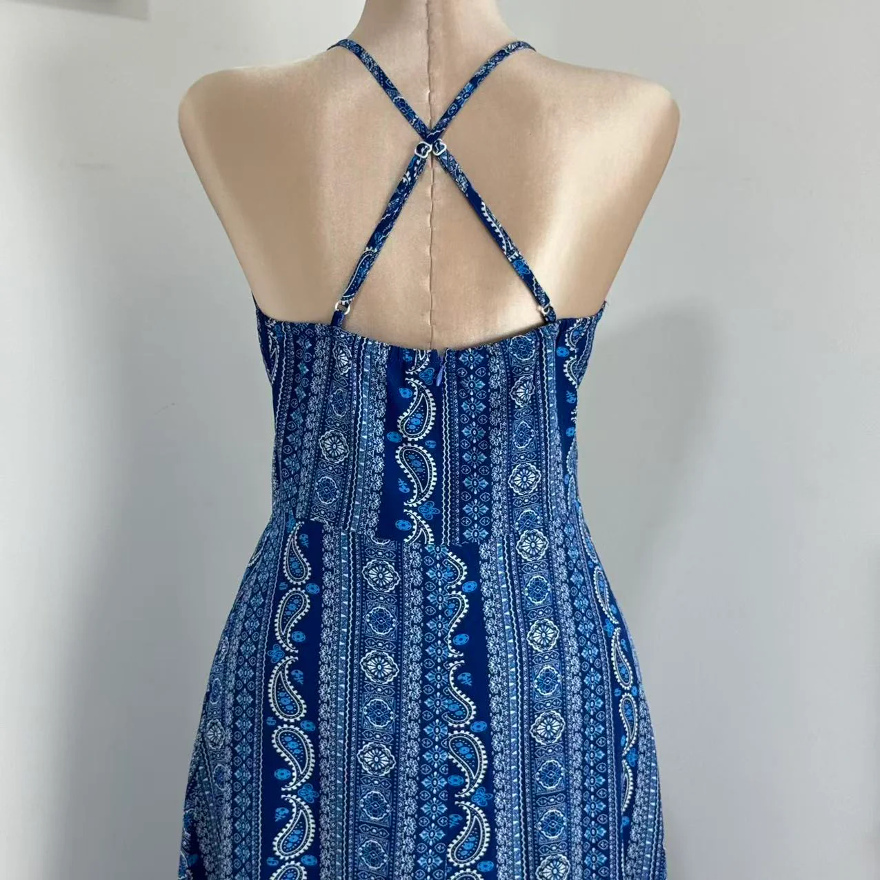 High-Waisted Printed Beach Dress - Image 5