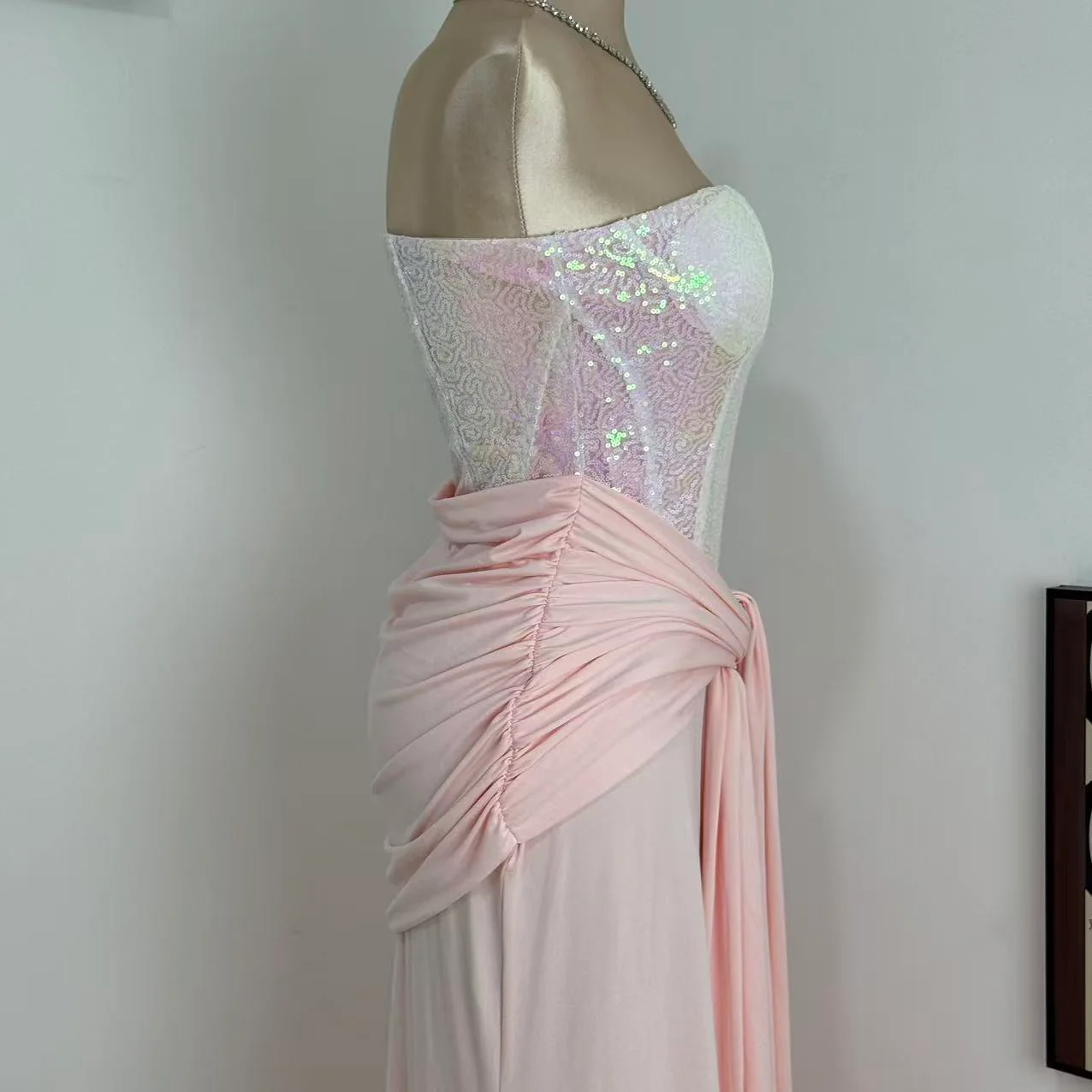 High-Waisted Slim-Fit Lace-Up Dress - Image 4