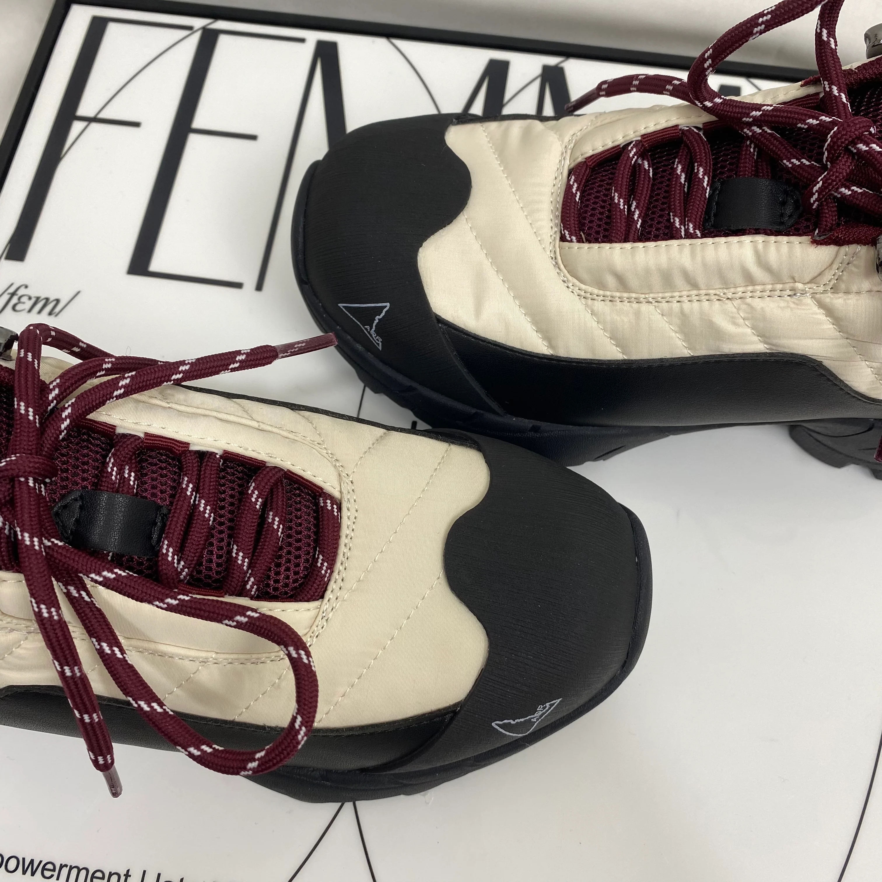 Hiking And Casual Sports Shoes - Image 6