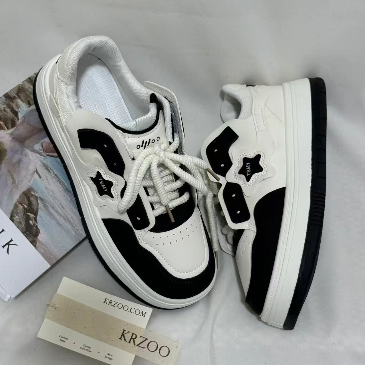 Lightweight Thick-Soled Casual Sneakers - Image 2