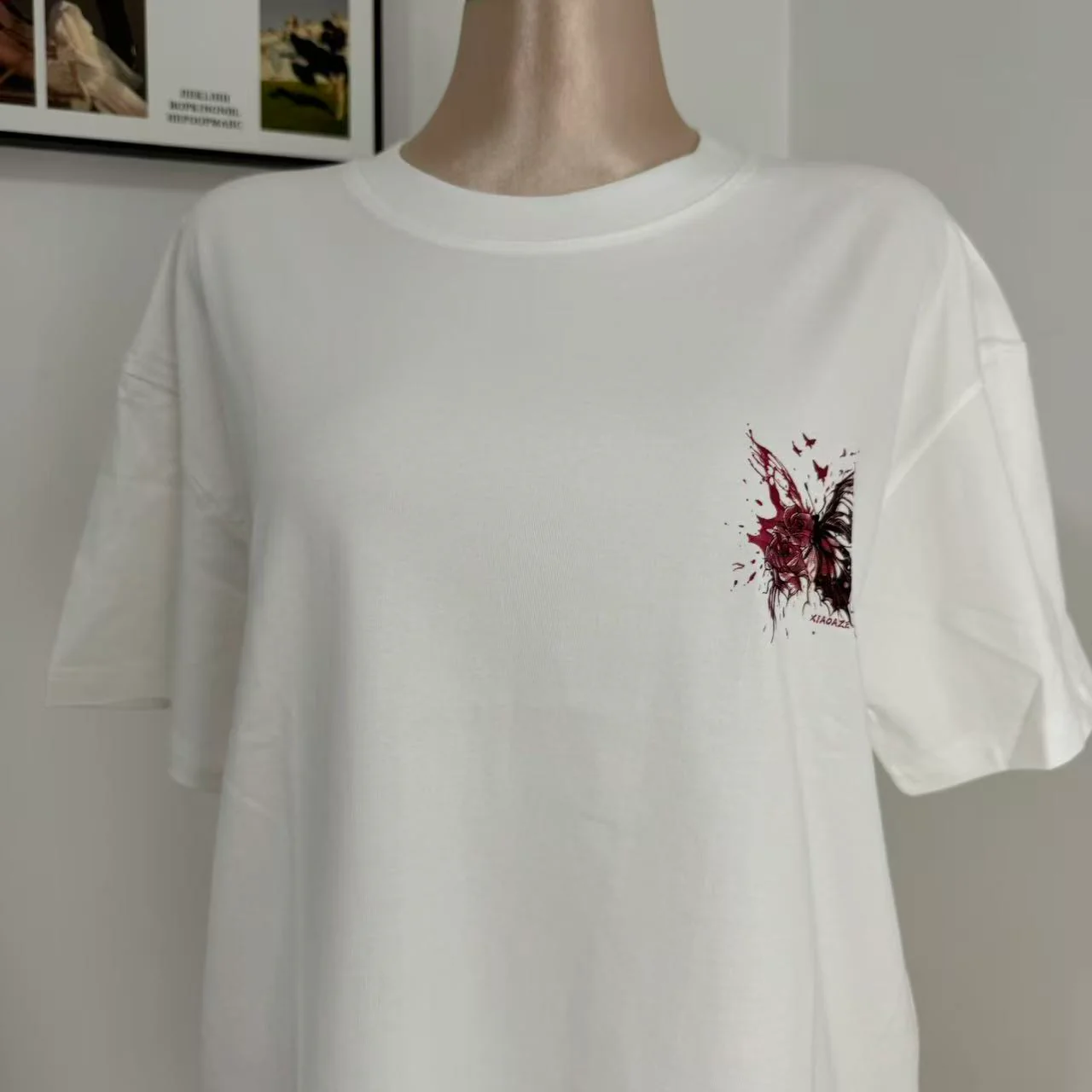Loose-Fit Short-Sleeve Top with Butterfly Print - Image 4