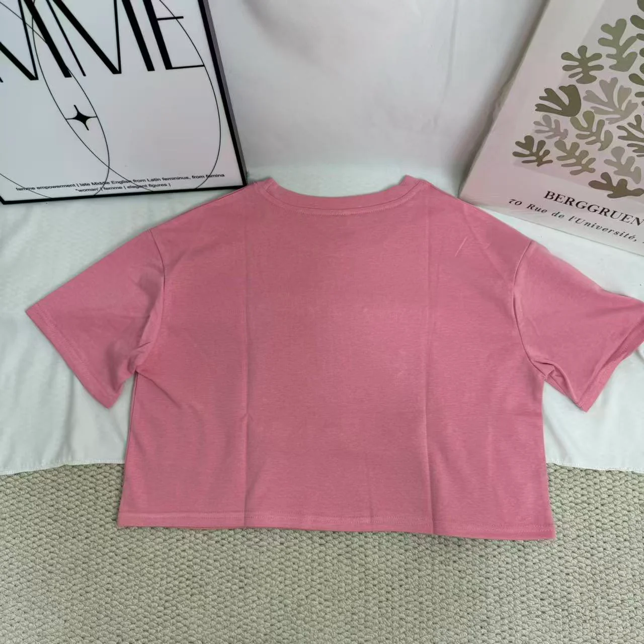 Loose-fitting pink short-sleeve T-shirt - Image 2