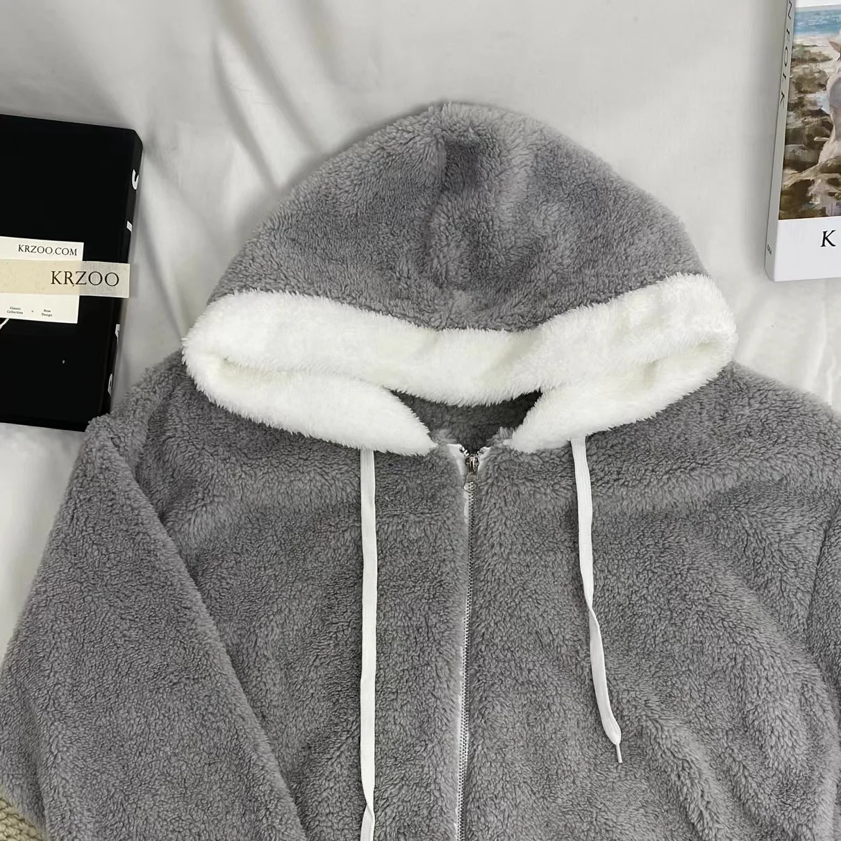 Loose-Fitting Plush Zip-Up Jacket - Image 6