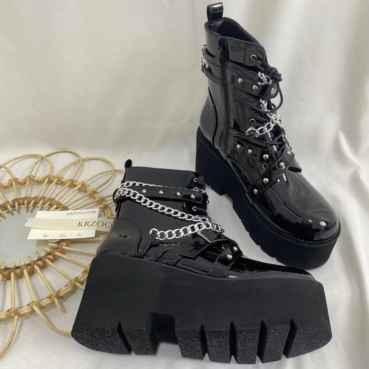 Metal Chain Martin Boots