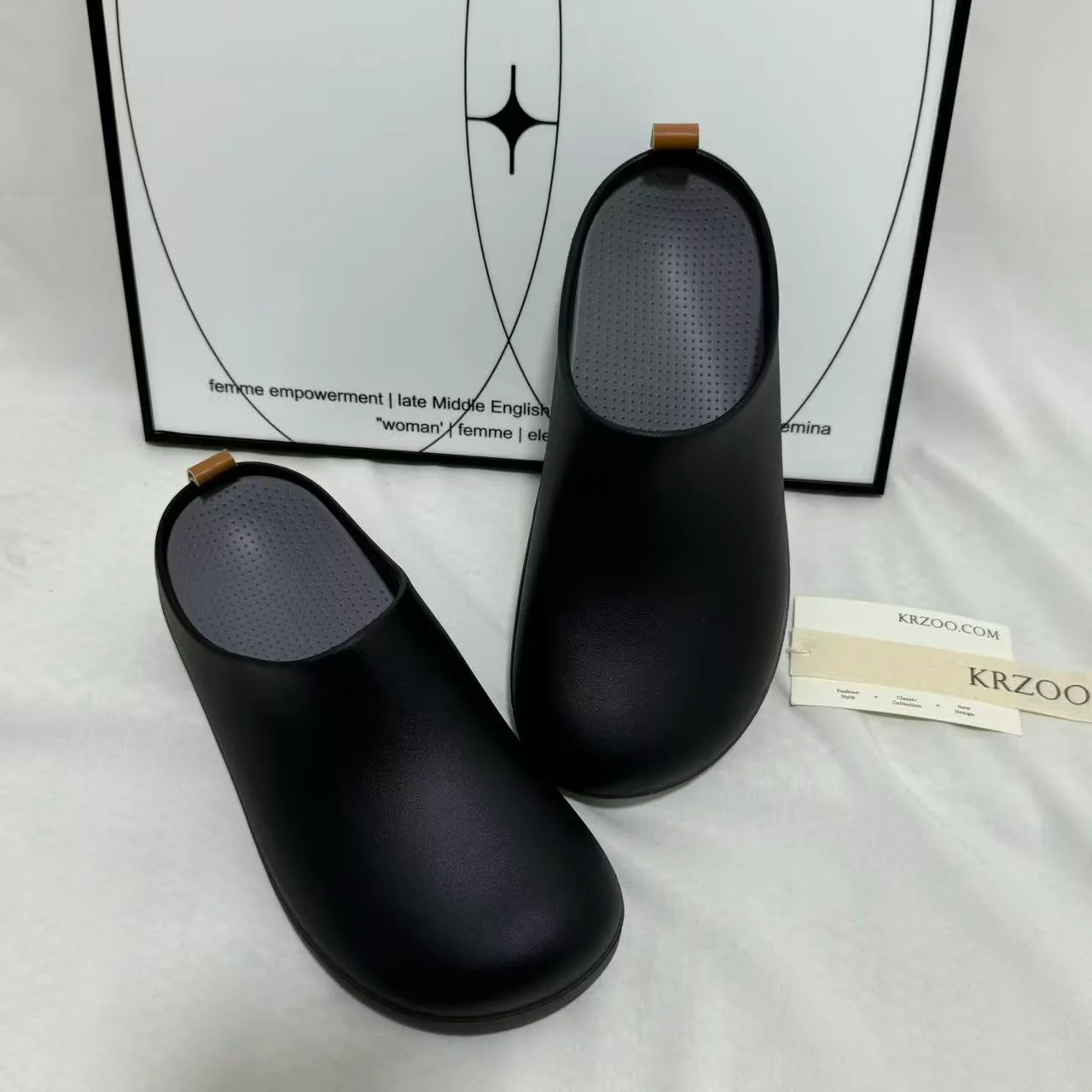 Non-Slip Closed-toe Slippers