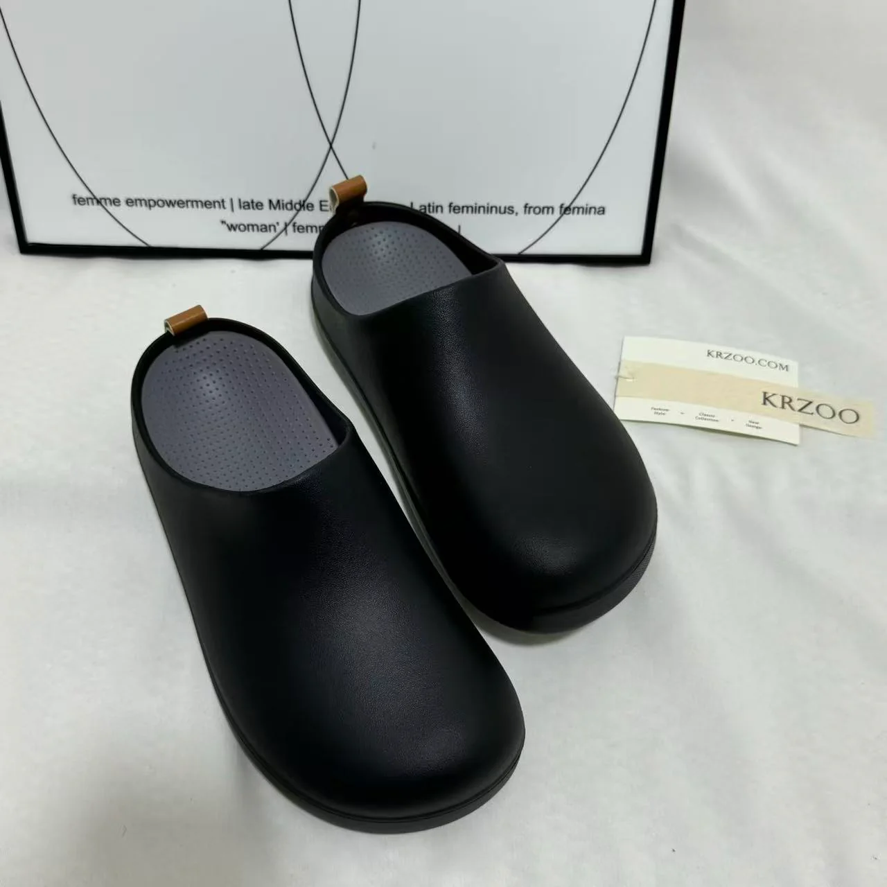 Non-Slip Closed-toe Slippers - Image 2