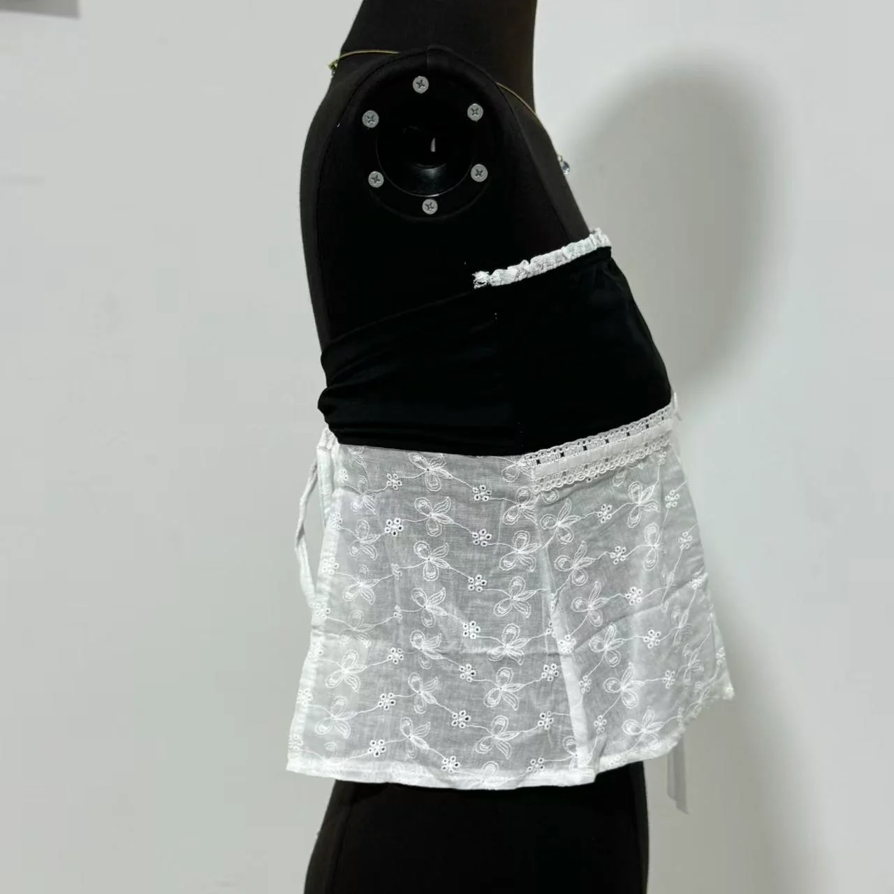 Off-the-Shoulder Slim-Fit Cropped Tank Top - Image 2