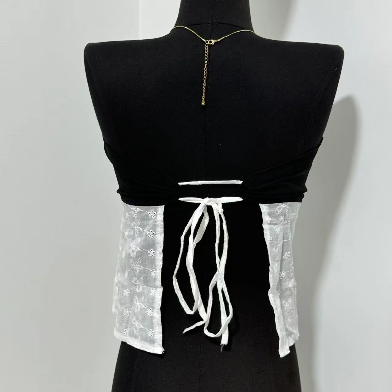Off-the-Shoulder Slim-Fit Cropped Tank Top - Image 3