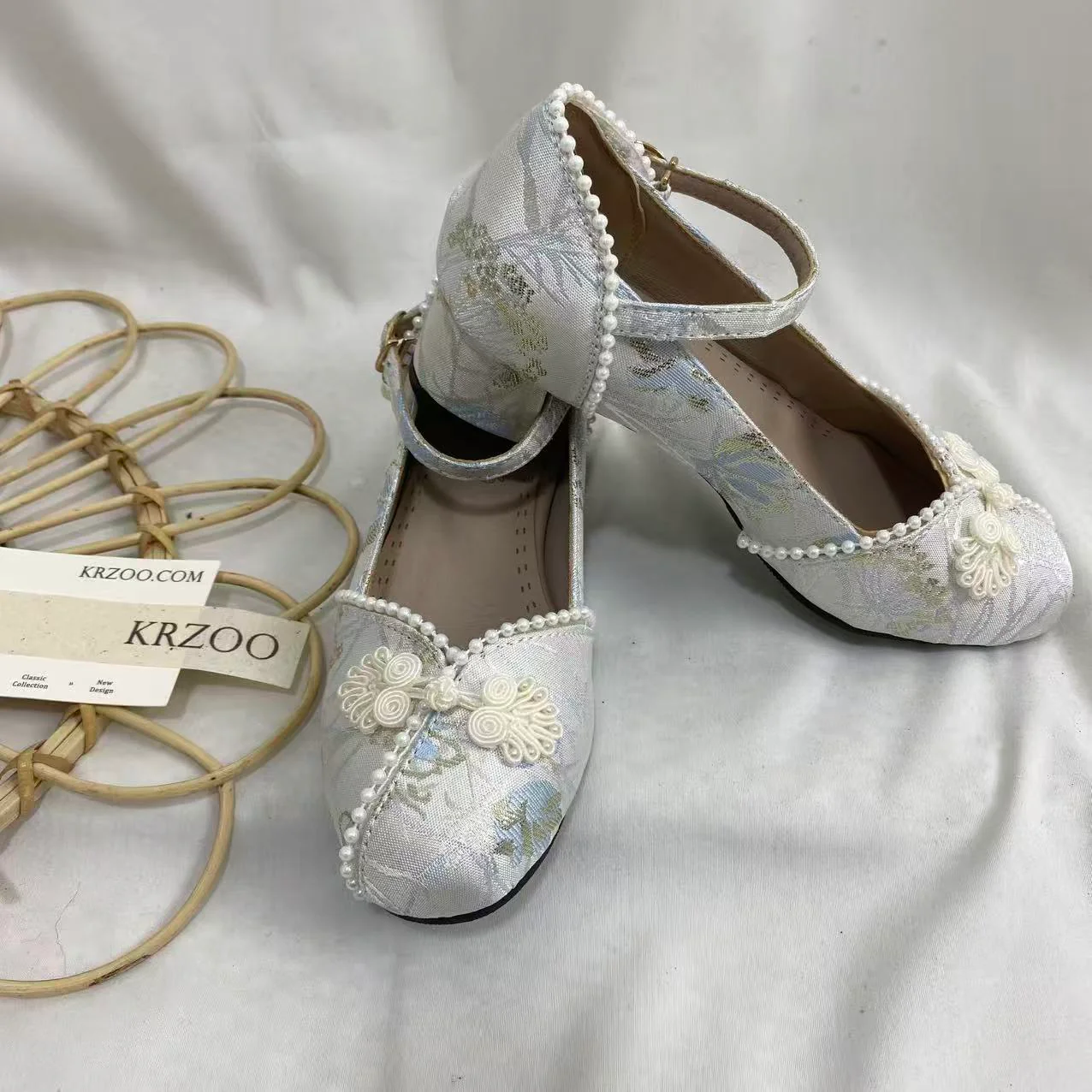 Pearl Beaded Mid-Heel Shoes - Image 3