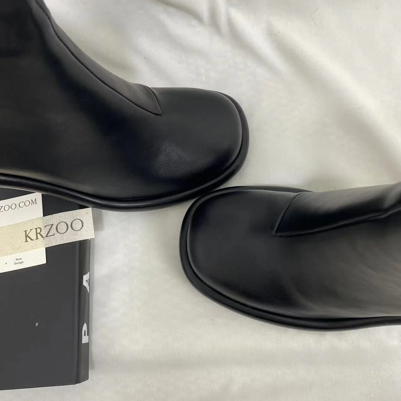 Platform Boots With Side Zippers - Image 6