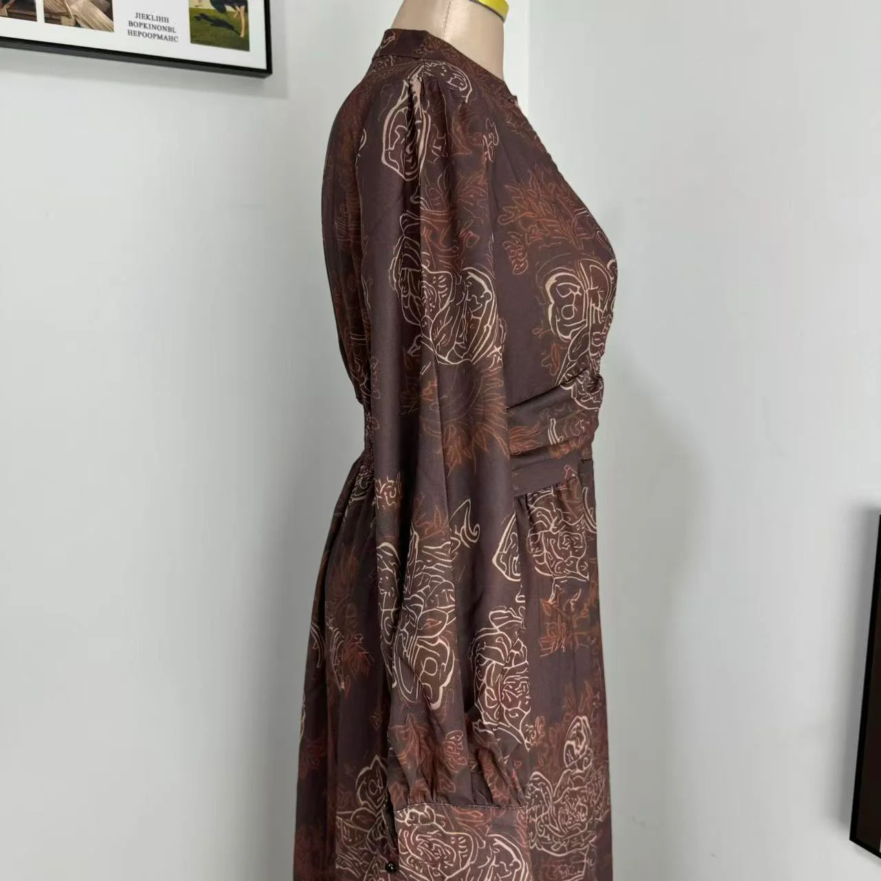 Printed V-Neck Maxi Dress with Puff Sleeves - Image 6