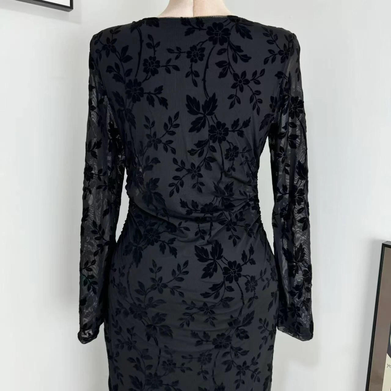 Round-Neck Printed Long-Sleeve Dress - Image 5