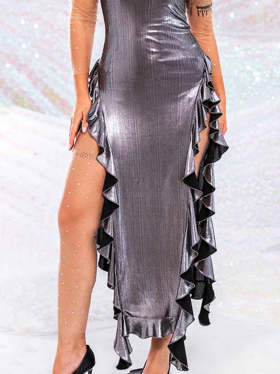 Silver-Grey Tube-Top Reflective Pleated Skirt Dress - Image 3