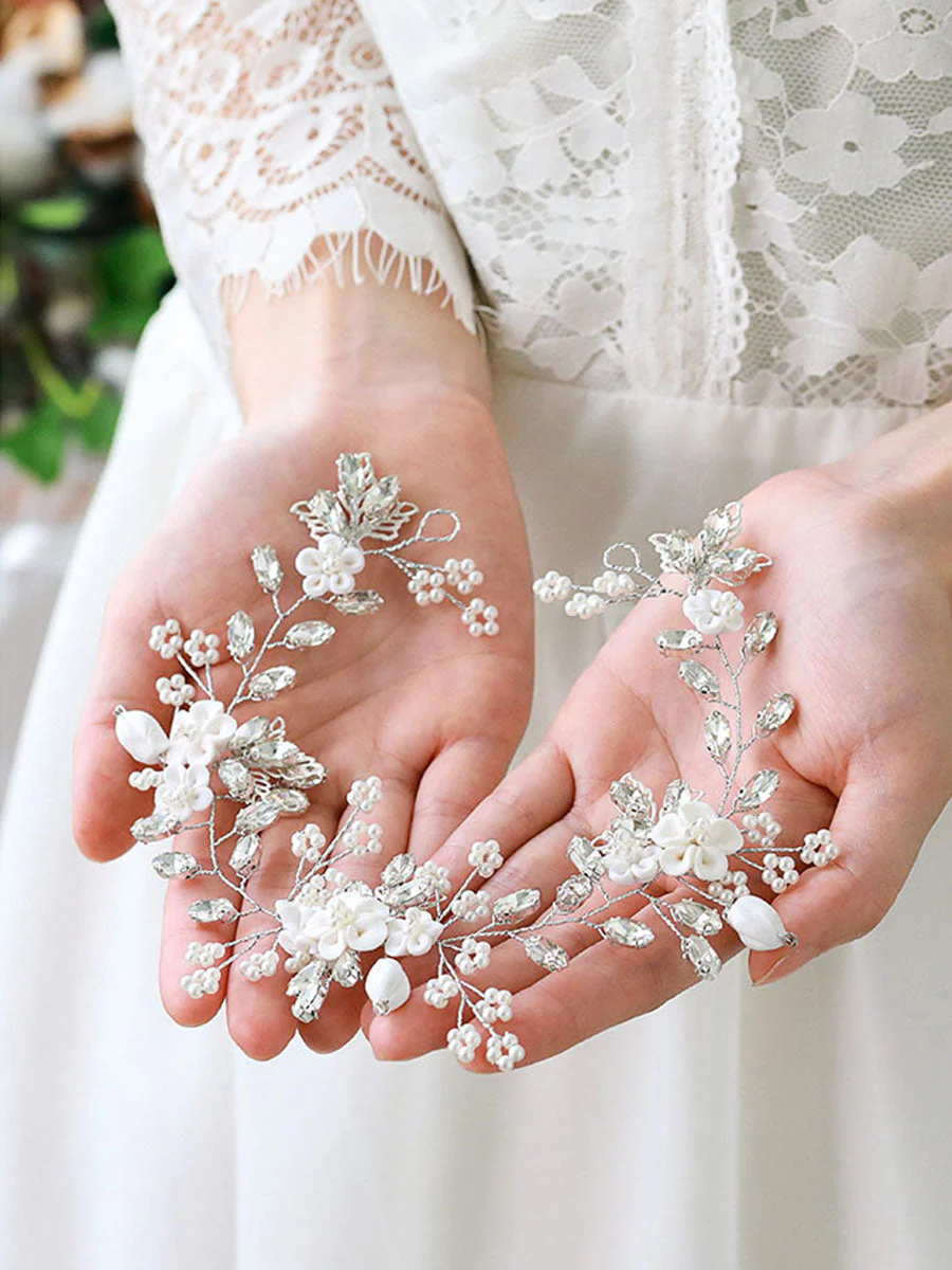 Silver Vine Pearl Flower Hair Accessory - Image 5