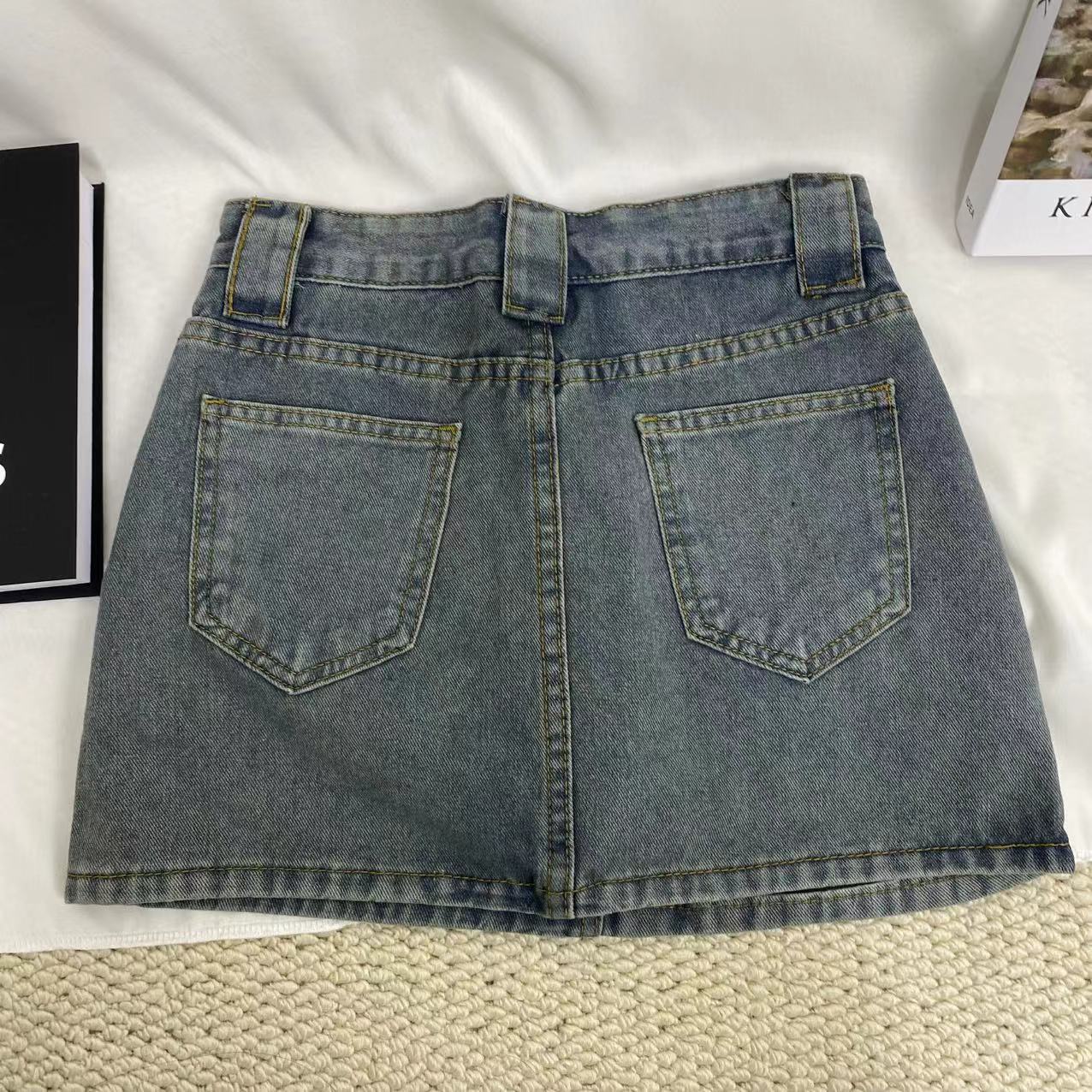 Simple Denim Half-Skirt - Image 2