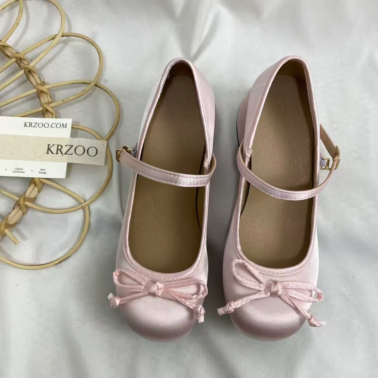 Simple Retro Chunky Heel Mary Jane Shoes - Image 5
