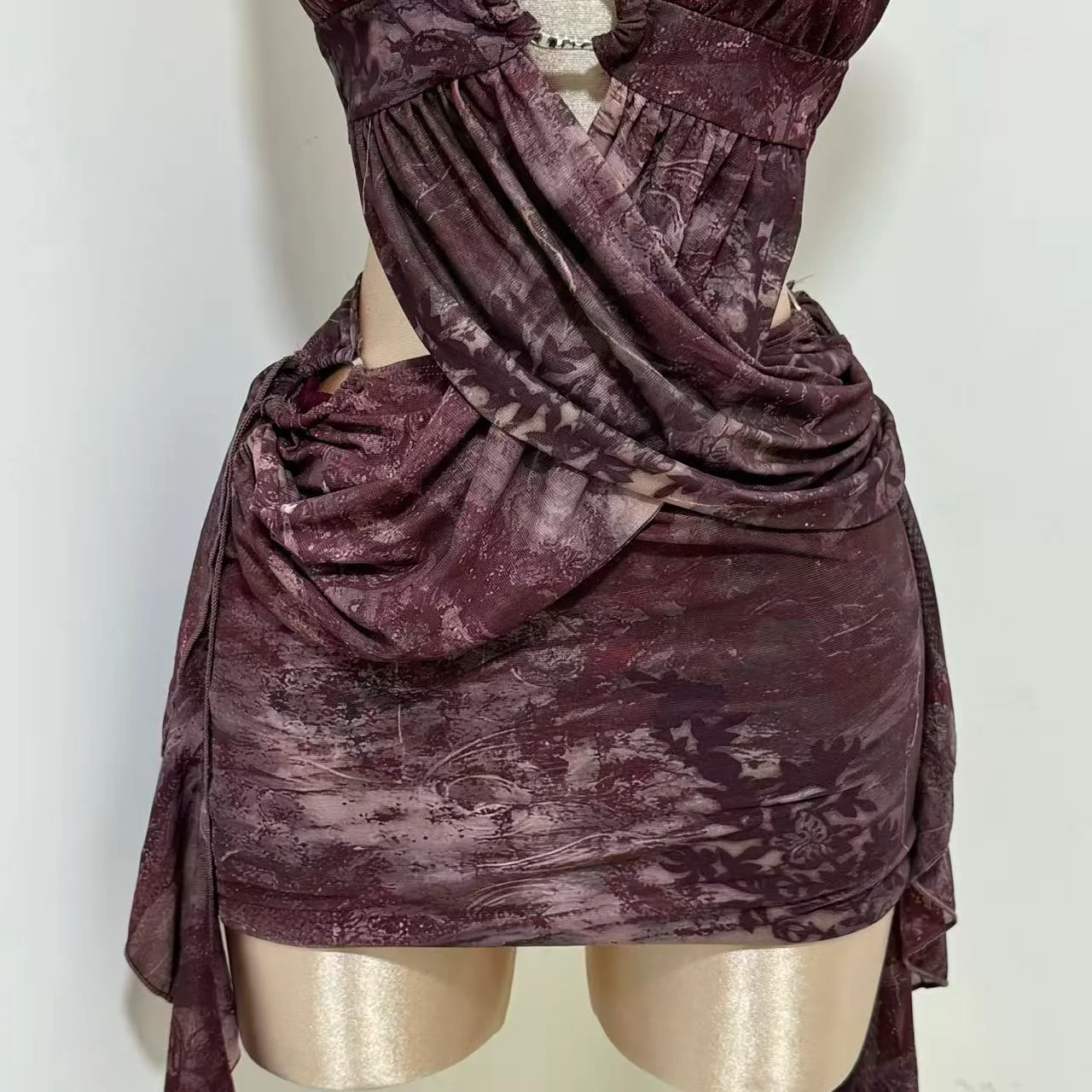 Sleeveless Halter-Neck Backless Bodycon Dress - Image 5