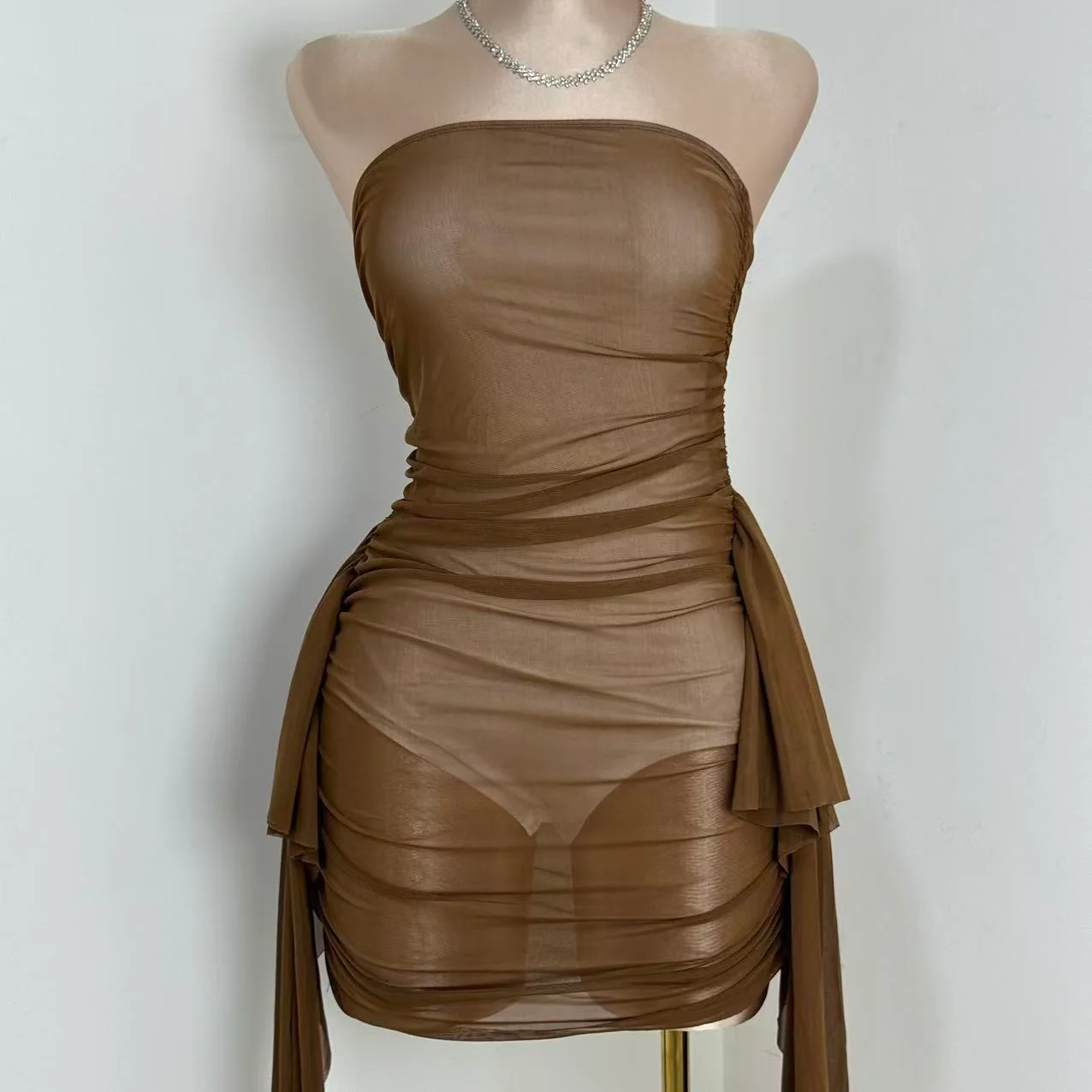 Sleeveless Strapless Flowy Dress - Image 2