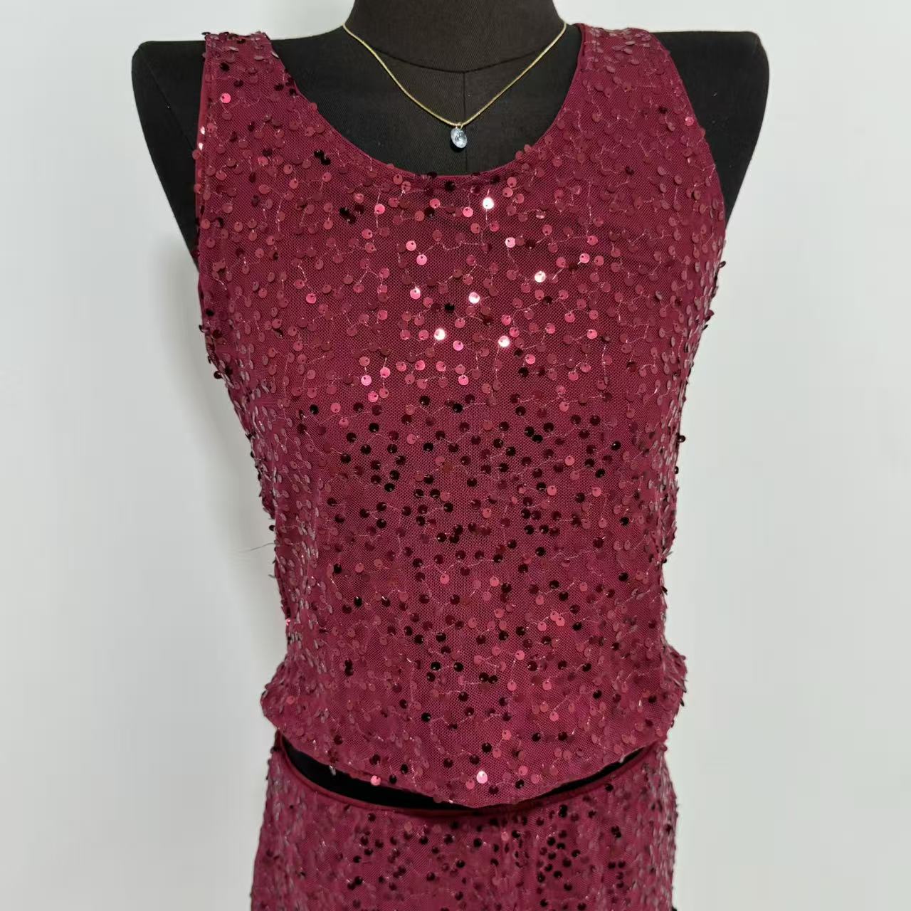 Solid-Color Sequin Set - Image 4