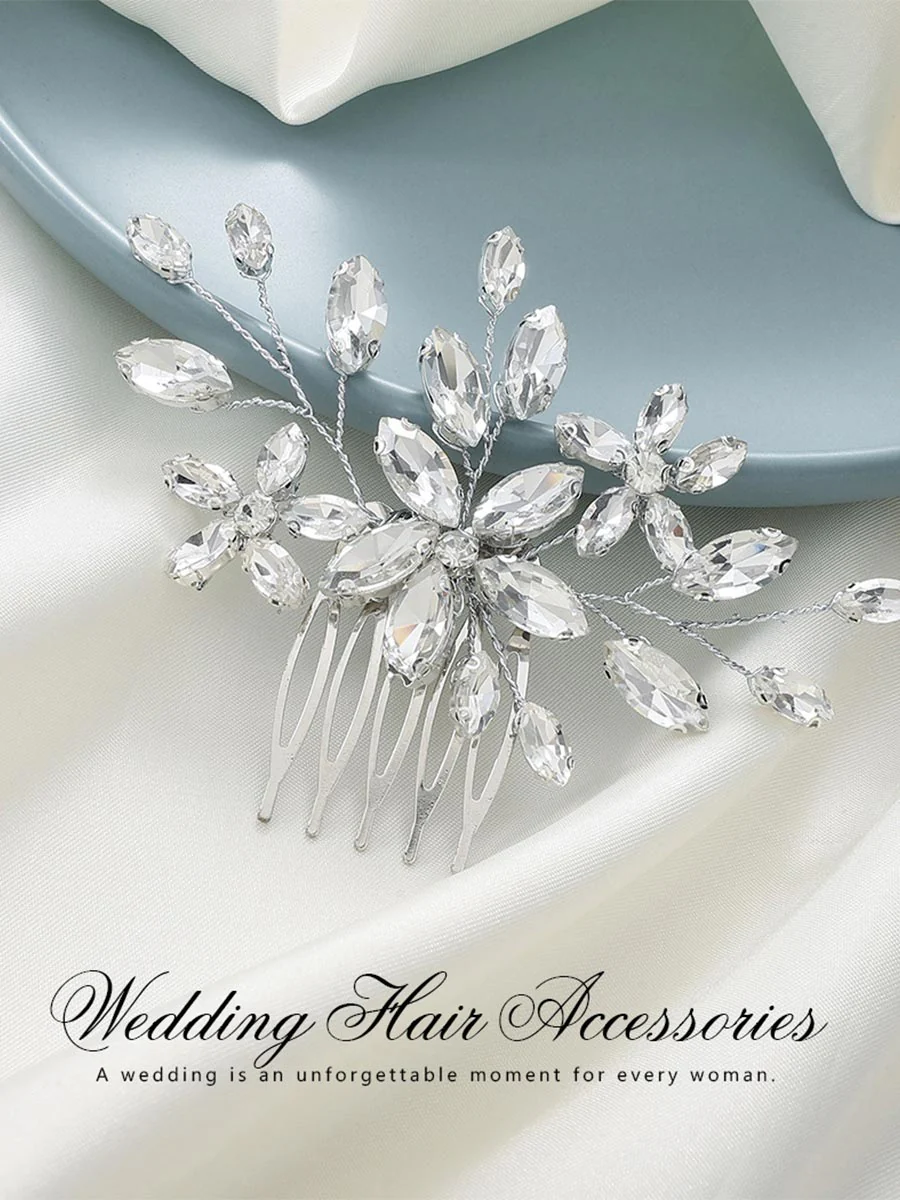 Sparkling Silver Rhinestone Hair Comb - Image 5