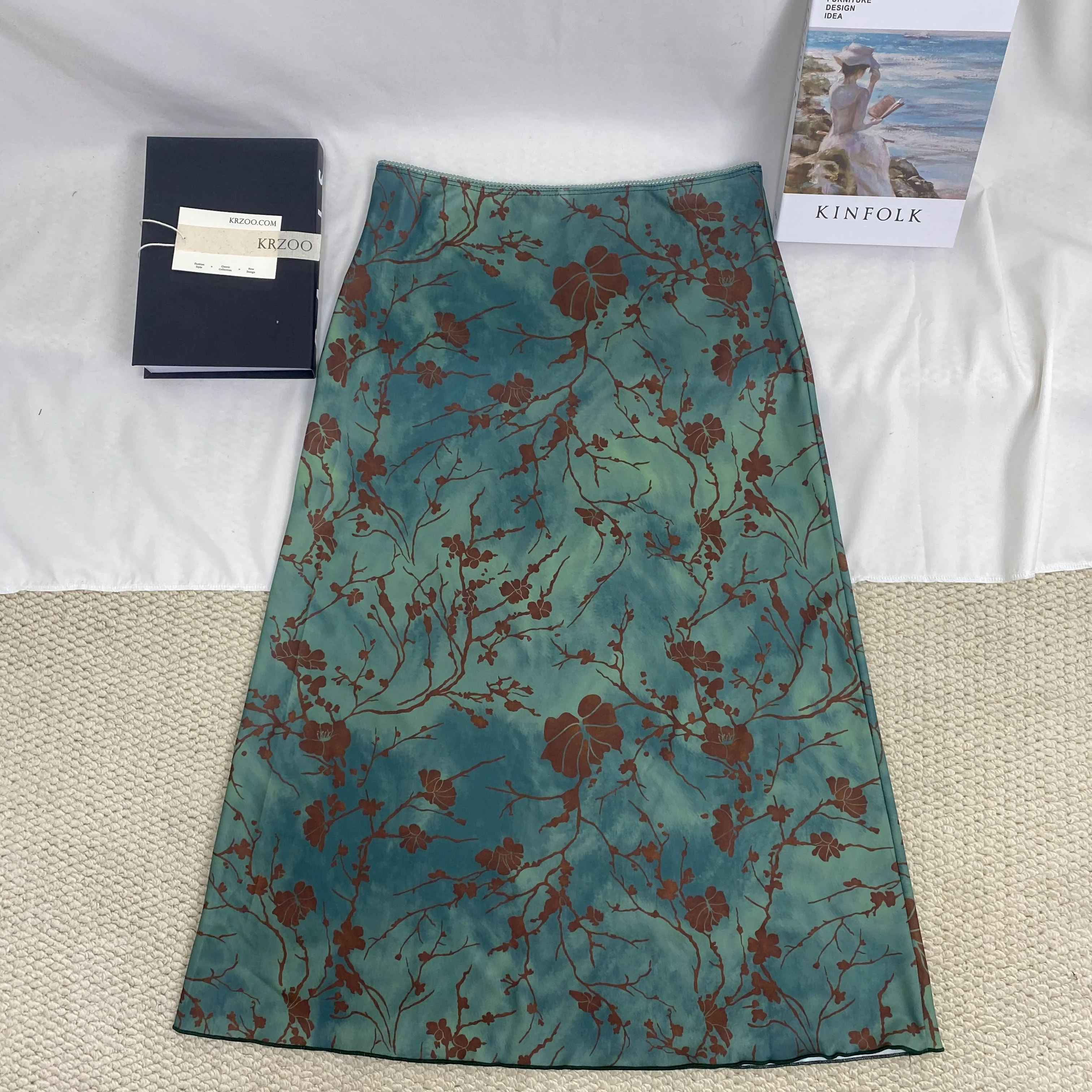 Street Style Vintage Print Skirt - Image 2