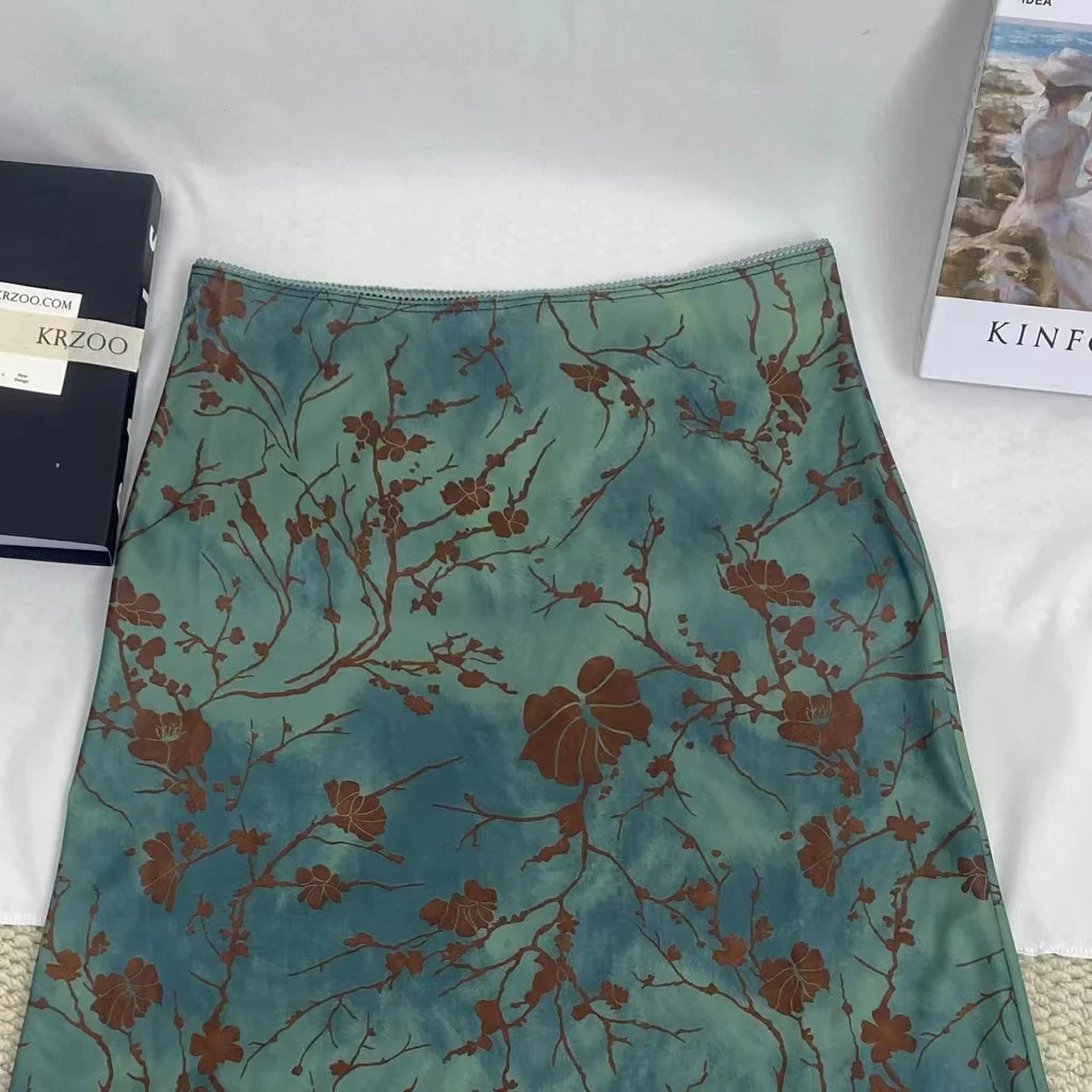 Street Style Vintage Print Skirt - Image 3