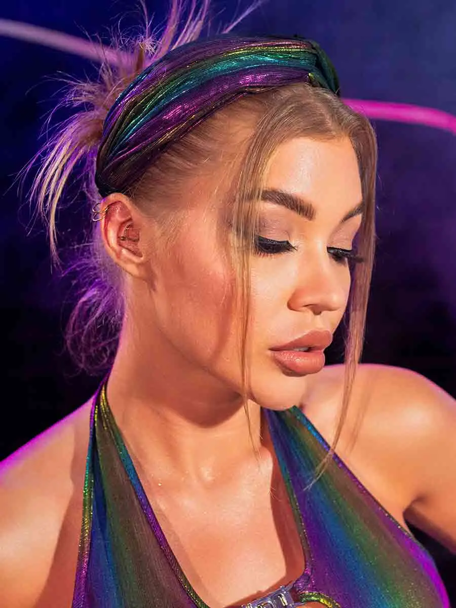 Women's Color Reflective Twisted Wide Headband - Image 4