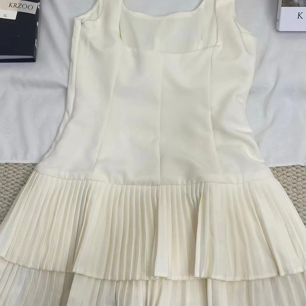 Versatile Wide-Pleated Dress - Image 6