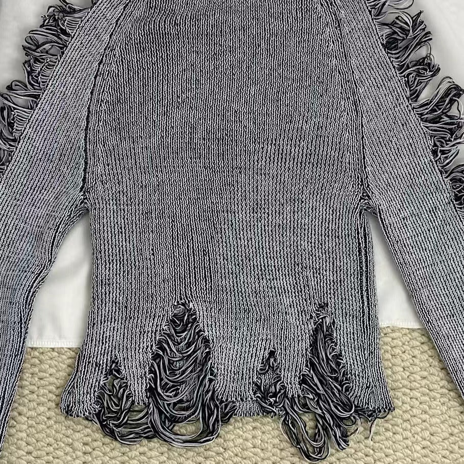 Vintage-Style Ripped Top - Image 3