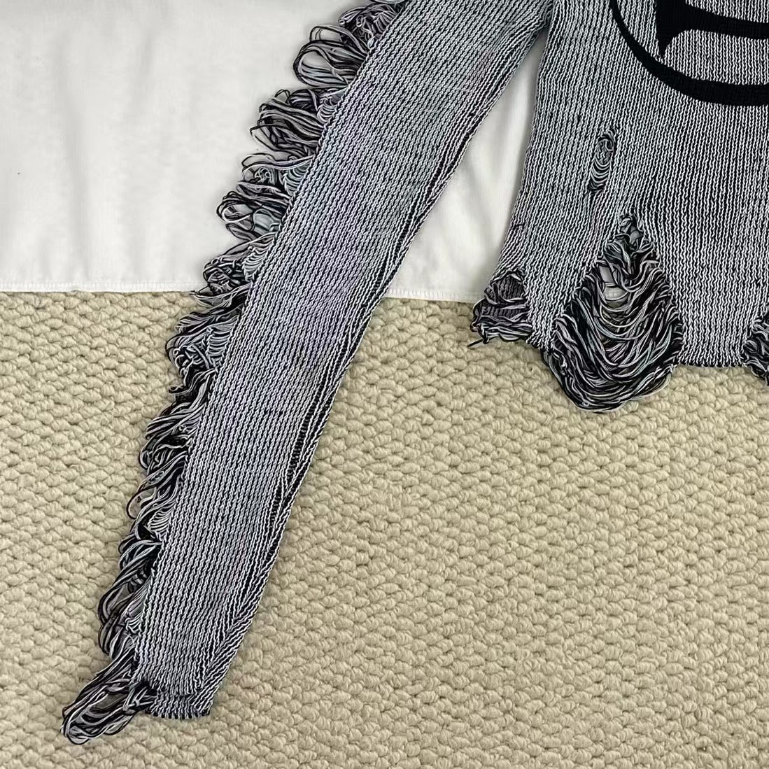 Vintage-Style Ripped Top - Image 5