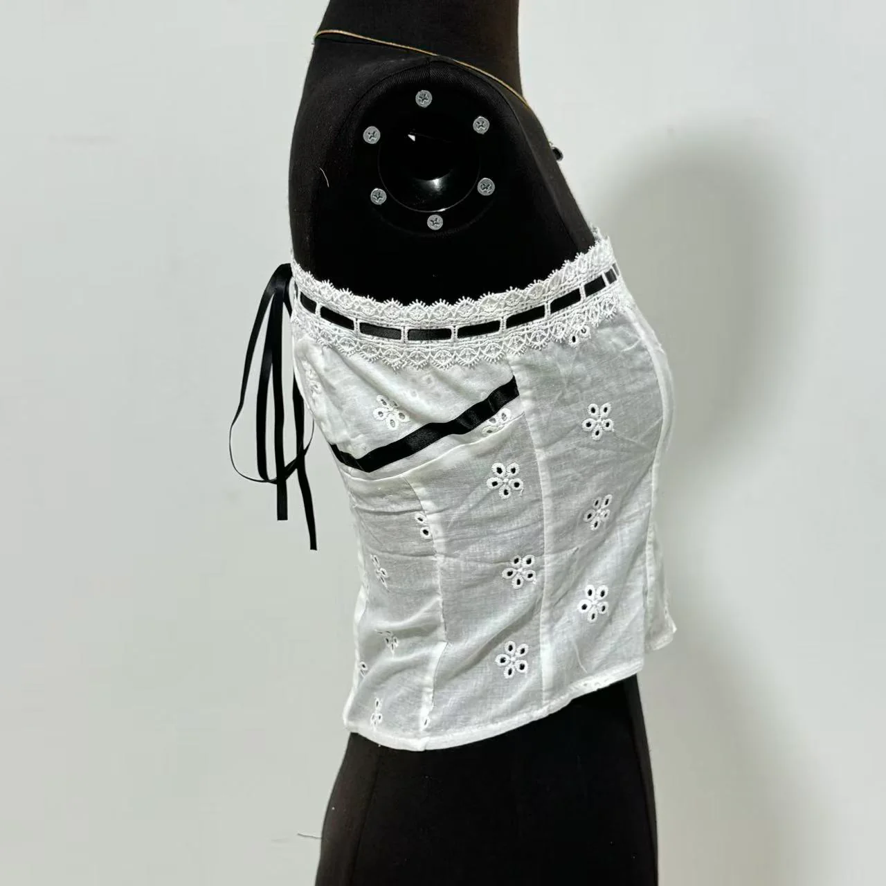 Waist-Cinching Single-Breasted Top - Image 3