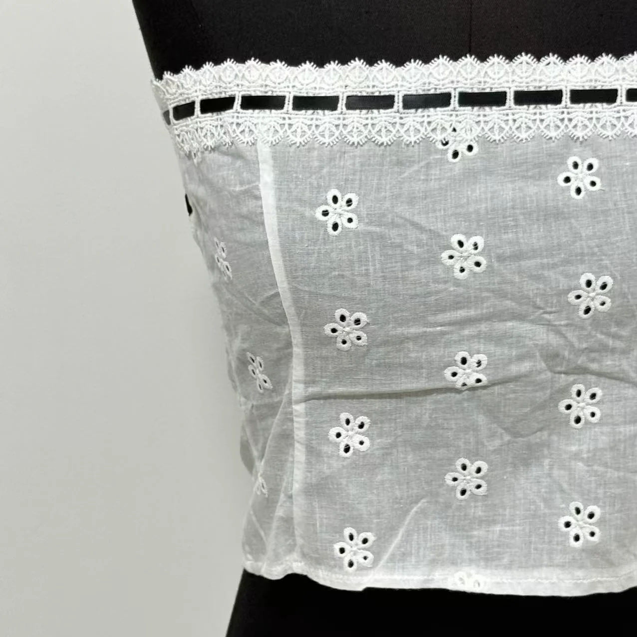 Waist-Cinching Single-Breasted Top - Image 5